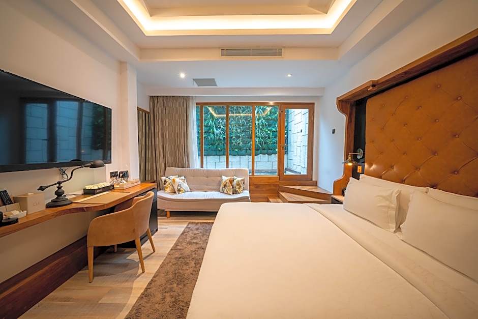 The Radh Hotel