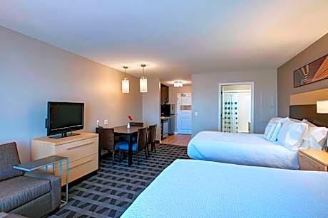 Queen Studio with Two Queen Beds