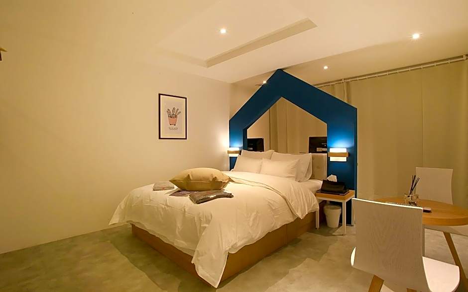 Hotel Yaja Hwajeong Station