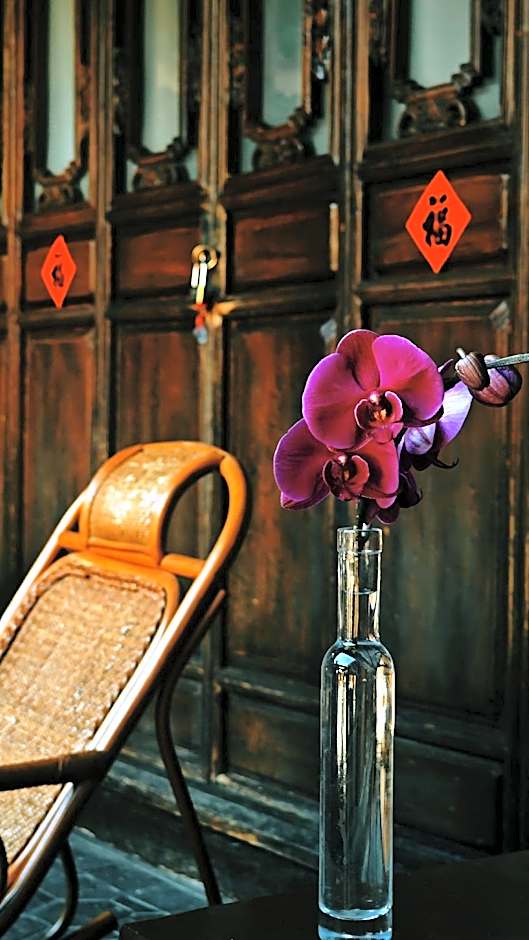 Lijiang Lize Graceland Artistic Suite Hotel