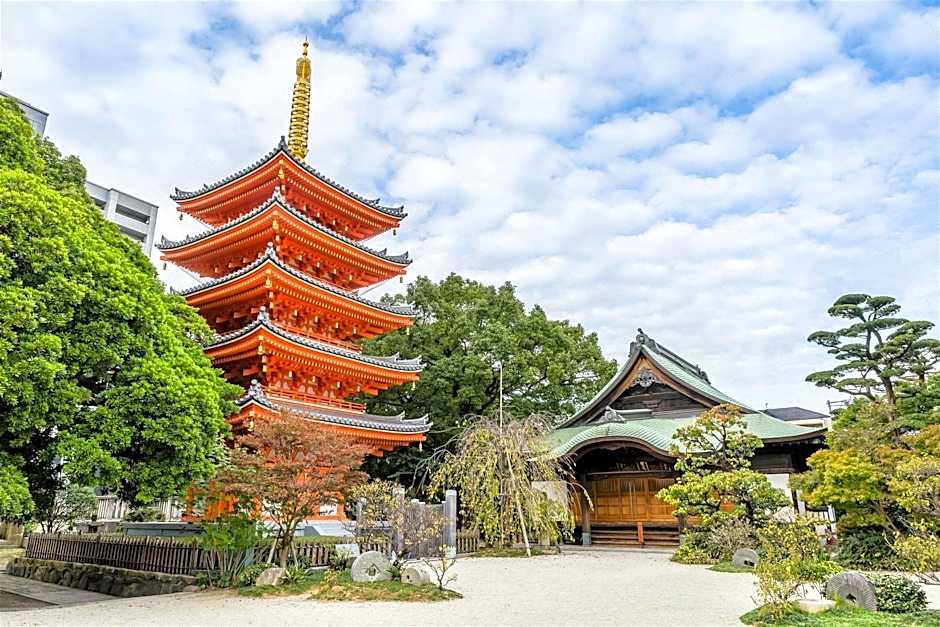 GRAND BASE Hakata Sumiyoshi