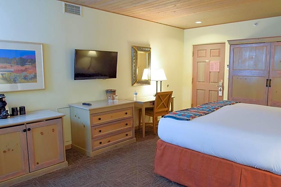 Inn on the Alameda