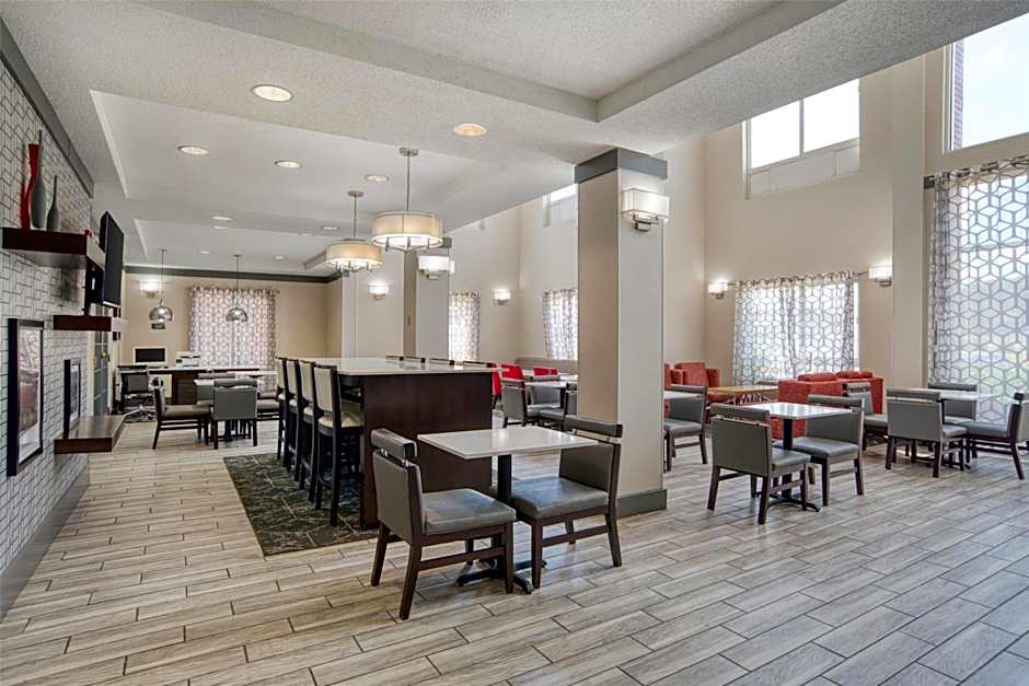 Best Western Plus Philadelphia-Choctaw Hotel and Suites