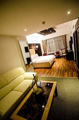 One-Bedroom Suite