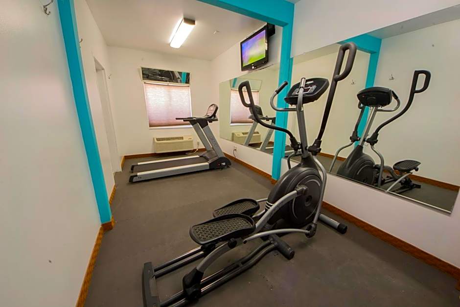 Days Inn & Suites by Wyndham Airport Albuquerque