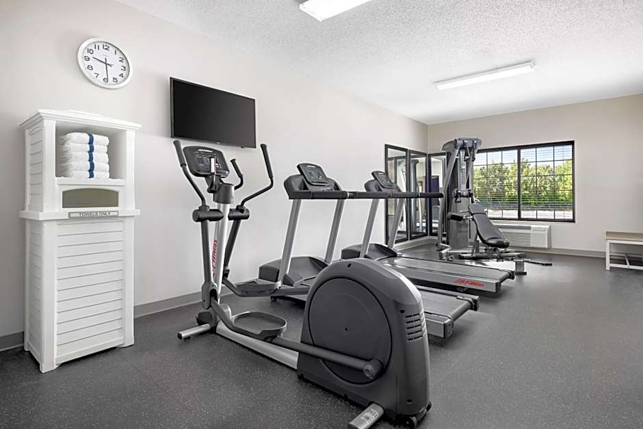 Country Inn & Suites by Radisson, Springfield, OH
