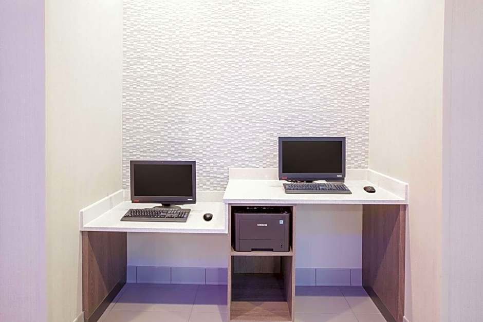 La Quinta Inn & Suites by Wyndham San Marcos Outlet Mall