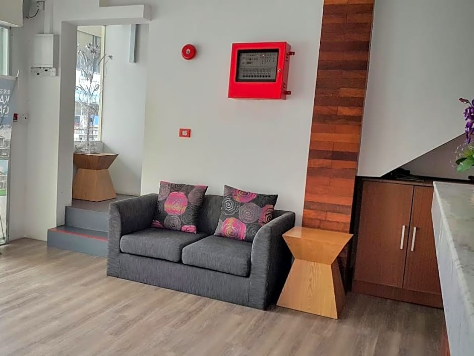 Residence 21 Boutique Inn