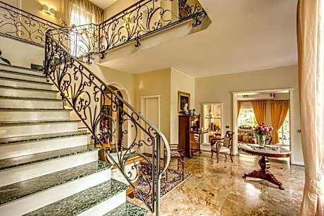 La Gaura Guest House