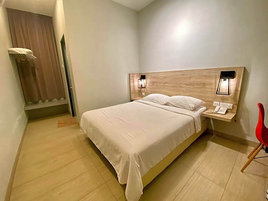 Wan Loong Hotel