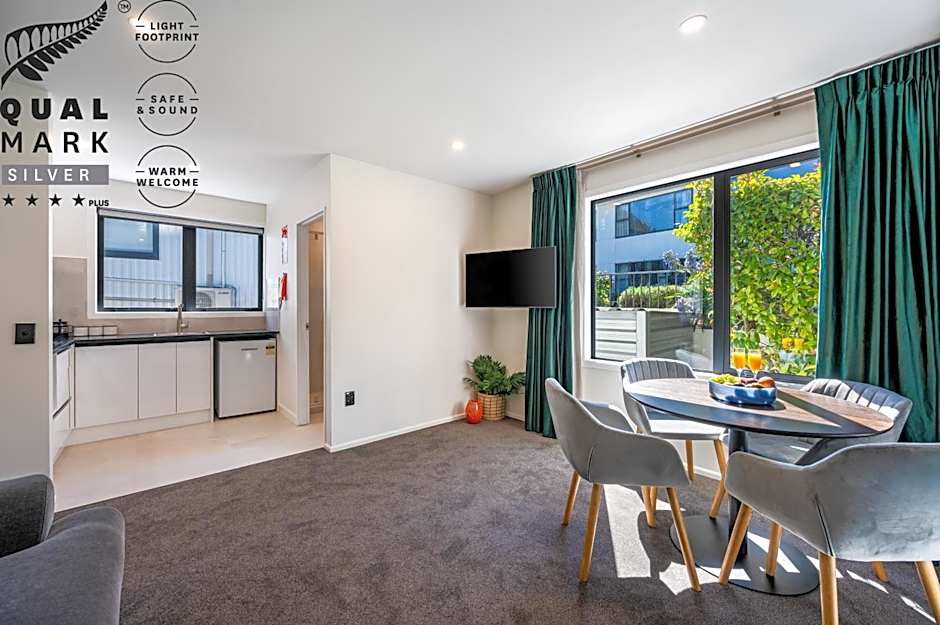 Luxe Suites & Apartments