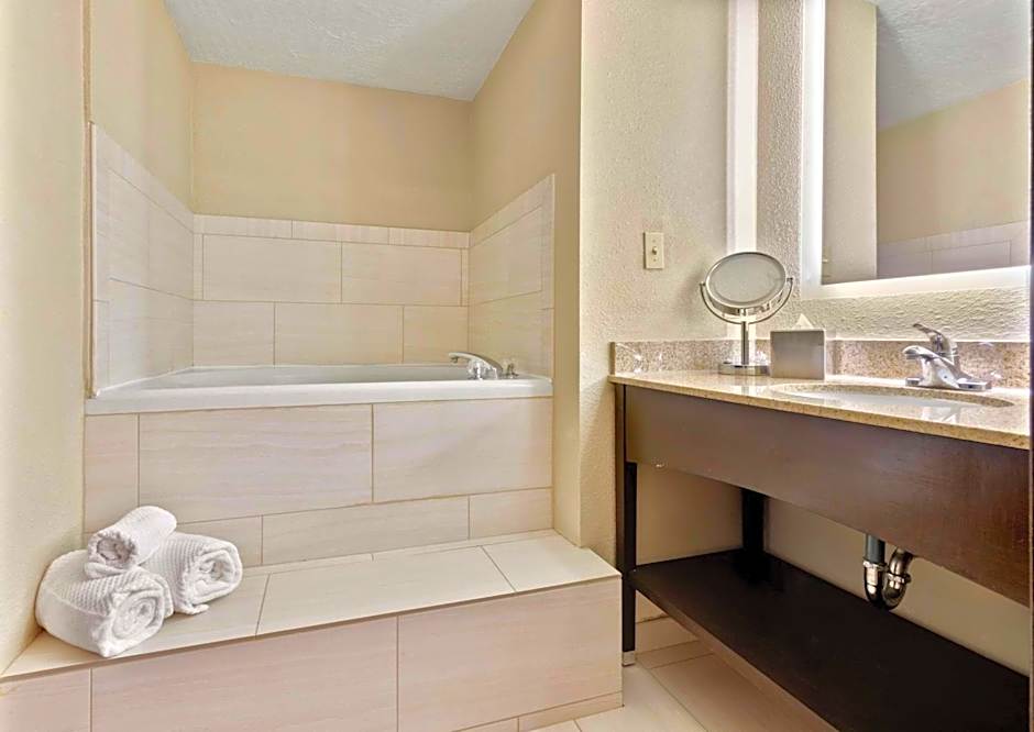 DoubleTree by Hilton Park City - The Yarrow