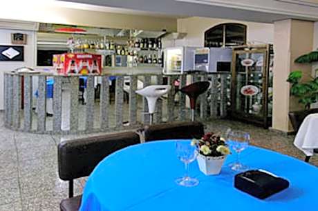 Piloes Palace Hotel