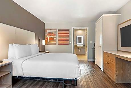 Best Western Plus Rancho Cordova Inn