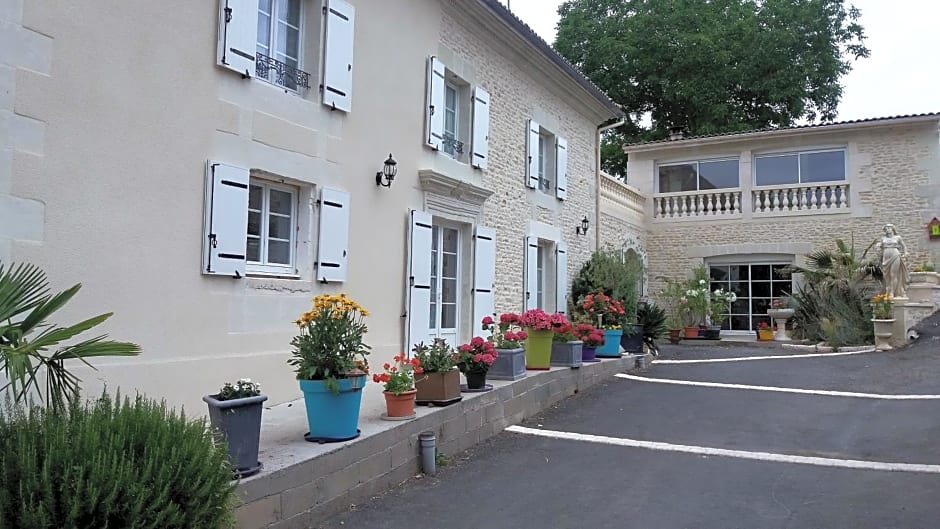 LES ORCHIDEES Ch H¿tes B&B 14 personnes Jaunay-Clan