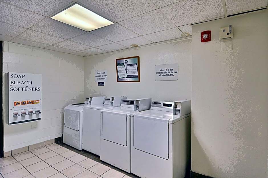 Motel 6-Danvers, MA - Boston North