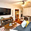 Historic Home Family Friendly Close to Seawall