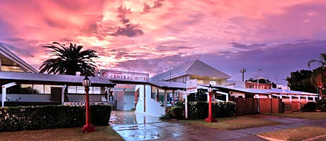 Emerald Central Hotel Official