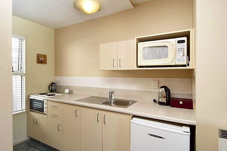 Photo 1 of 7 of Studio, Accessible