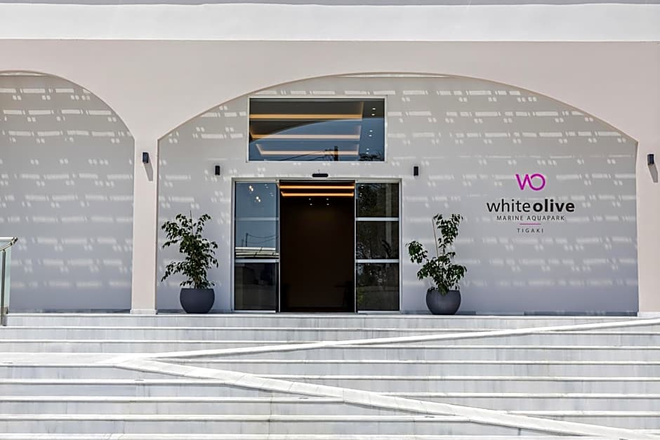 White Olive Marine Aquapark