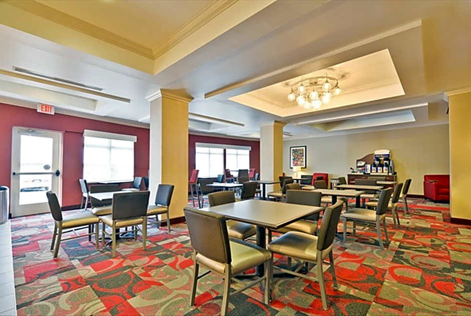 Holiday Inn Express & Suites Utica By IHG