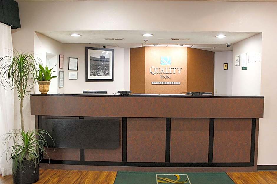 Quality Inn Clinton-Knoxville North