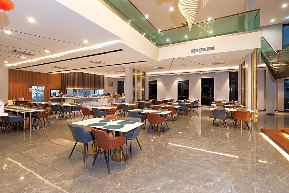 Crystal Srivaree Suvarnabhumi Hotel