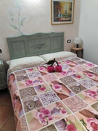 Deluxe Double Room (2 Adults + 1 Child)