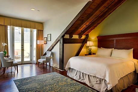 Premium King Room with Balcony