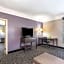 La Quinta Inn & Suites by Wyndham Fultondale