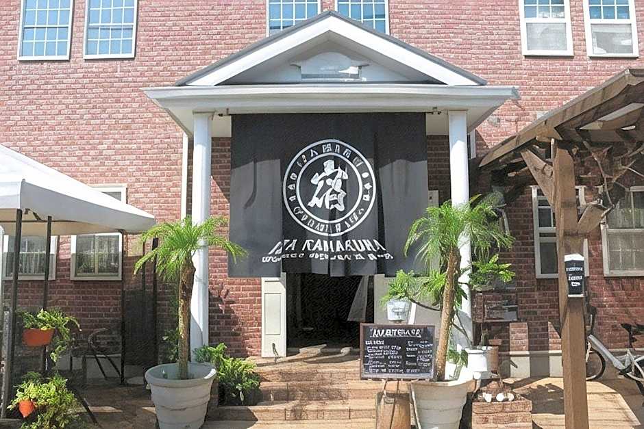Iza Kamakura Guest House And Bar