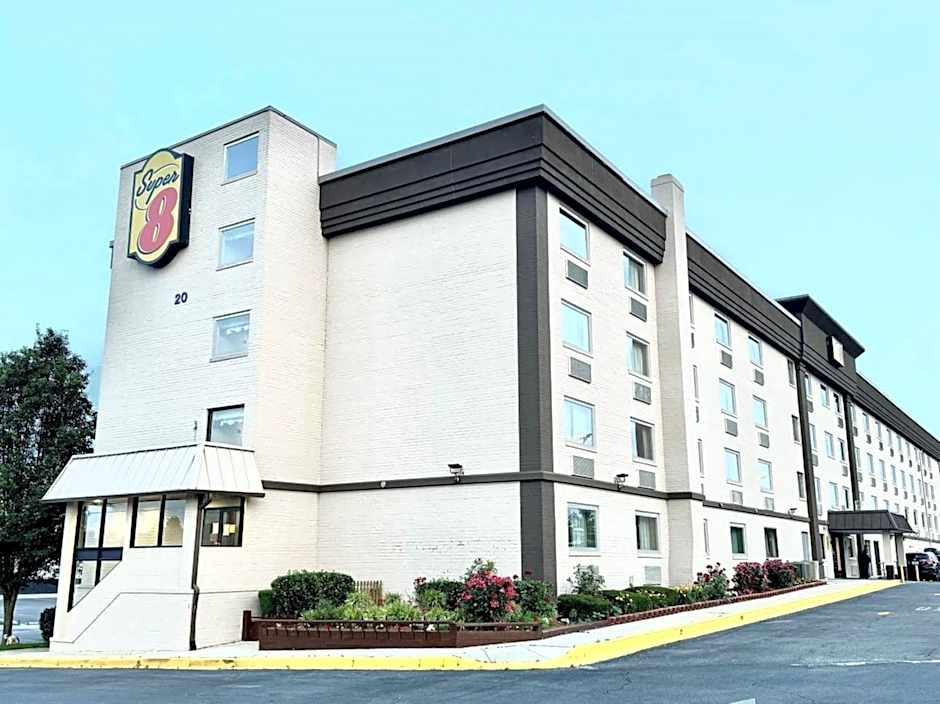 Super 8 Frederick – Frederick, MD