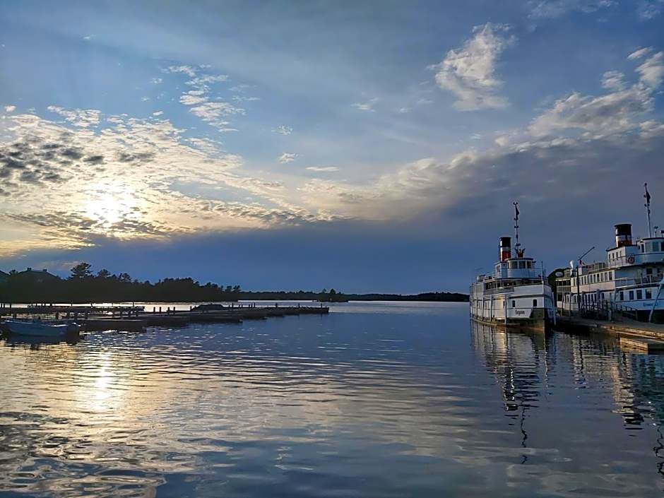 Blue Spruce Bed and Breakfast Muskoka