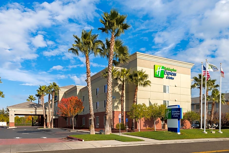 Holiday Inn Express Hotel & Suites Vacaville By IHG