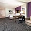 La Quinta Inn & Suites by Wyndham Dallas Plano - The Colony