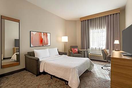 One-Bedroom King Suite