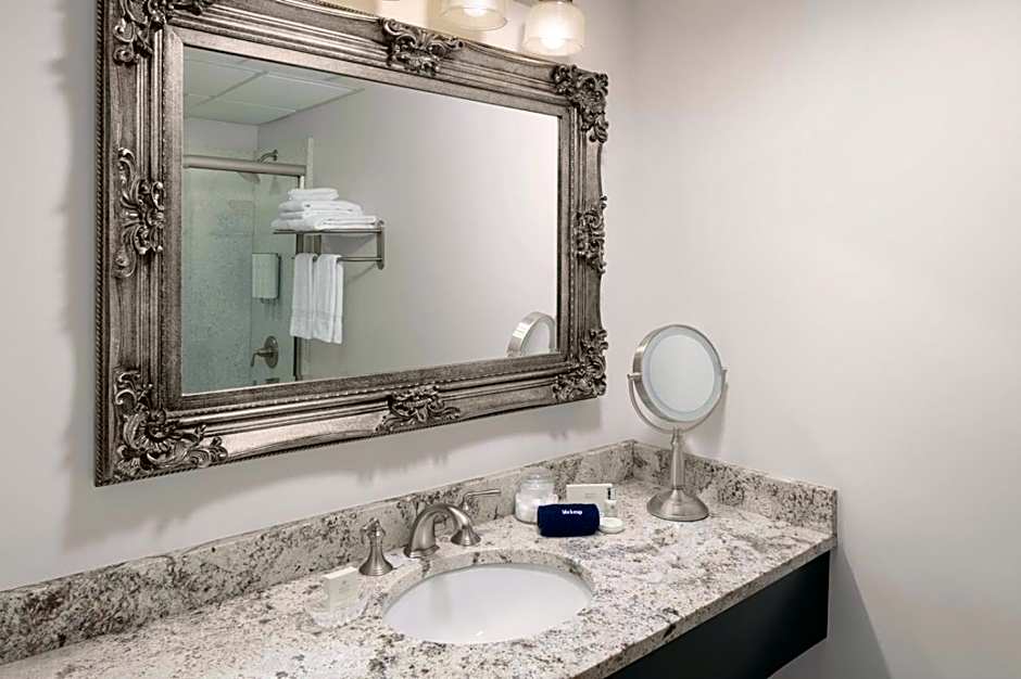 Portland Regency Hotel & Spa