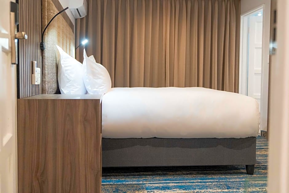 Zar Hotel