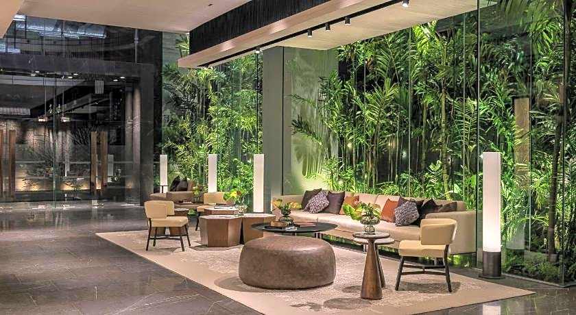DoubleTree by Hilton Bangkok Ploenchit