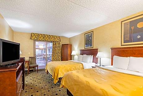 Double Room with Two Double Beds with Pool View - Non-Smoking/1st floor