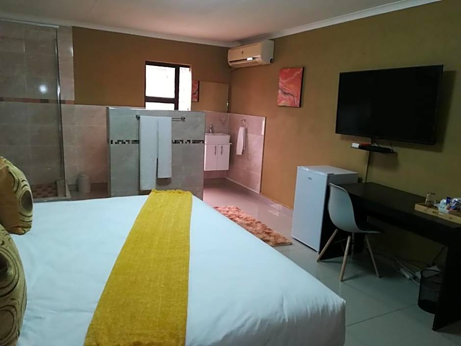 Clifford's Rufaro Hotel, Conference & Spa