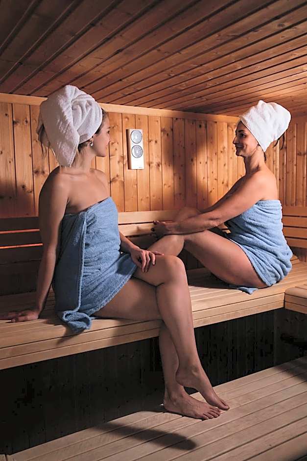 Waldhotel Fletschhorn Panoramic Retreat in Saas Fee