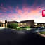 Red Roof Inn & Suites Lexington - Hamburg