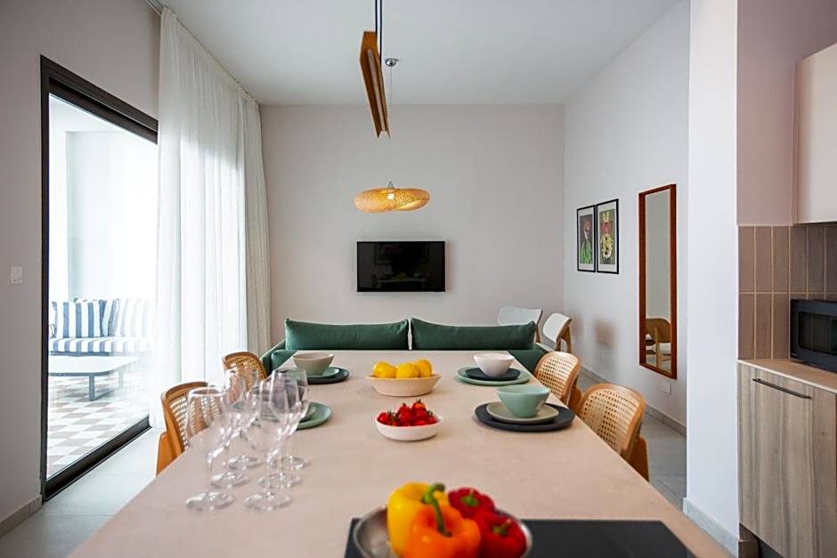 LIV & CO Suites & Villas