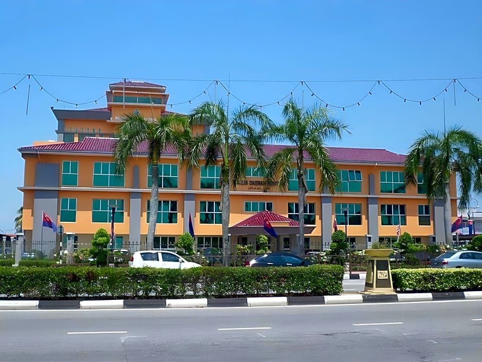 OYO 89915 EAST MOUNT HOTEL