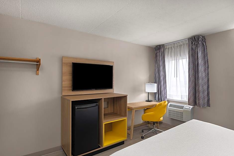 Days Inn by Wyndham Mandan Bismarck Area