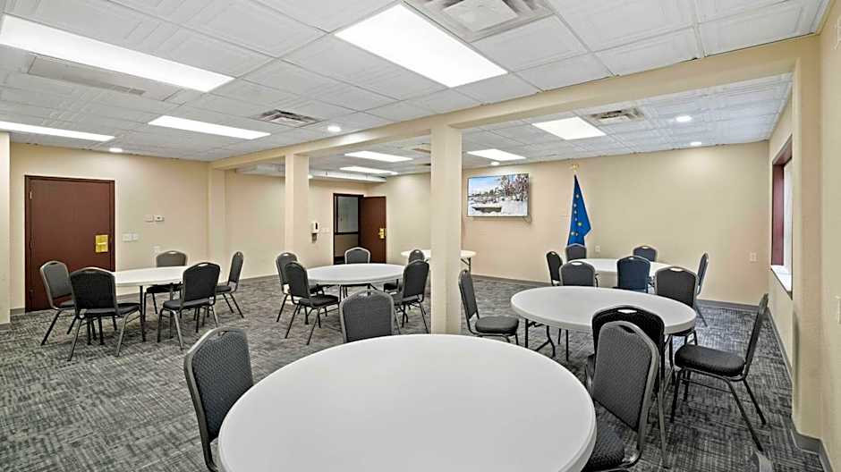 Clarion Hotel & Suites Fairbanks near Ft. Wainwright