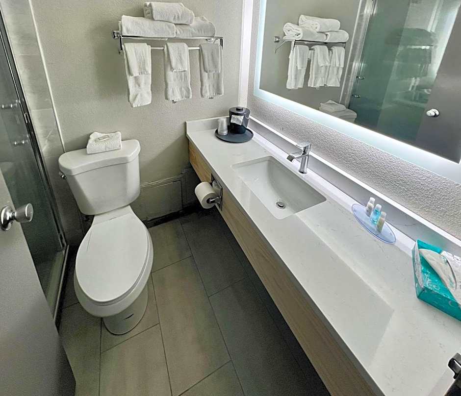 Clarion Hotel And Conference Center - Joliet