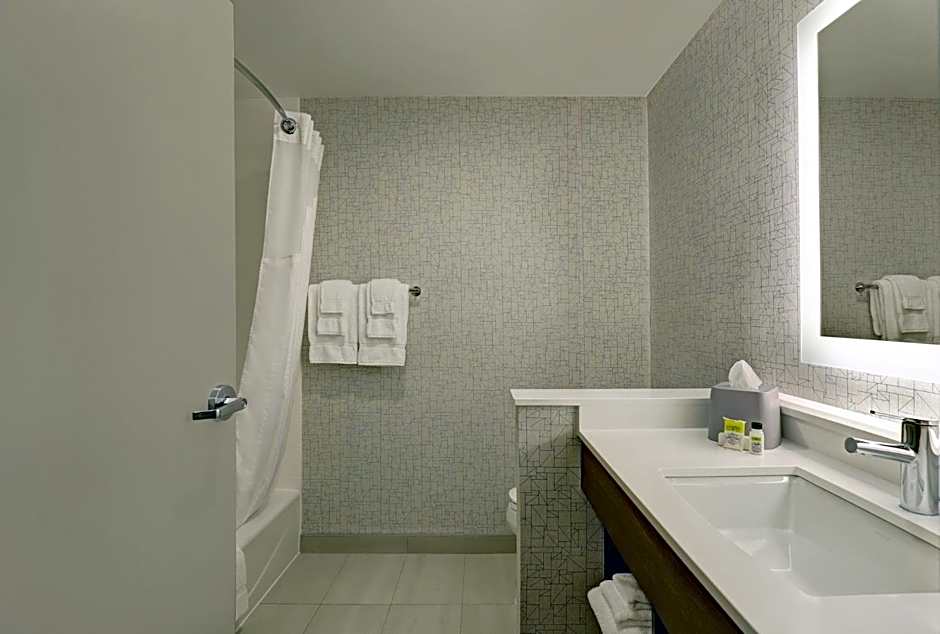 Holiday Inn Express and Suites Port Elgin By IHG