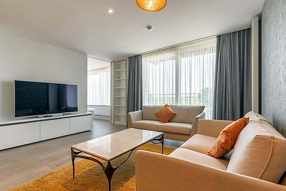 Hotel Acropolis " Op het sportiefste park van de kust "